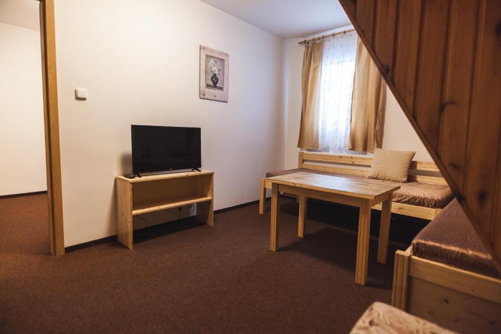 Апартаменты (Апартаменты с 2 спальнями) гостевого дома Penzion Alpský Dům, Железна-Руда
