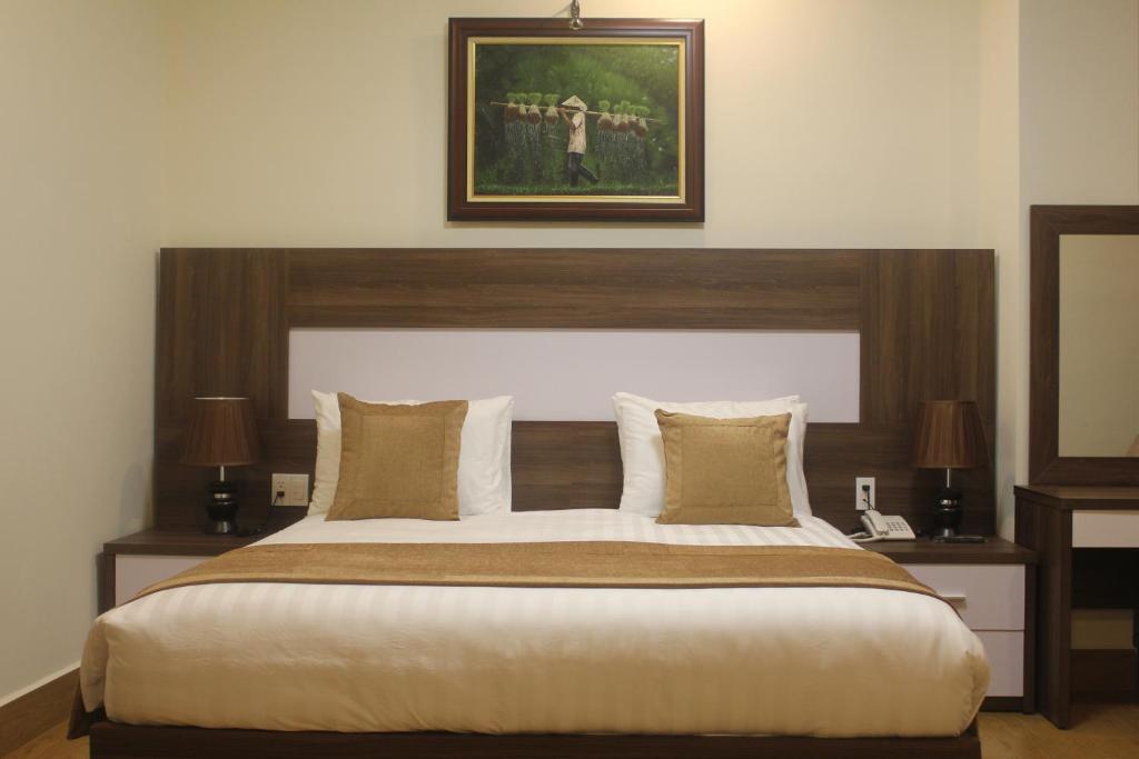 Двухместный (Двухместный номер Делюкс с 1 кроватью) отеля Hana Dalat Hotel, Далат