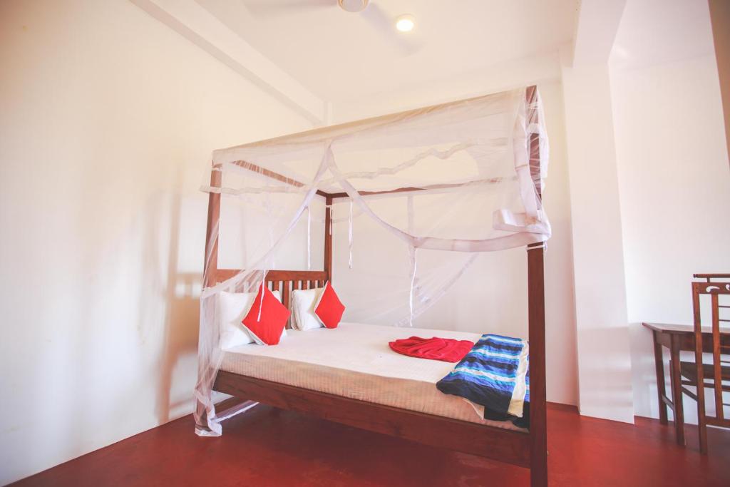 Двухместный (Двухместный номер с 1 кроватью, вид на сад) гостевого дома Lay Back @ Lazies, Мидигама Запад