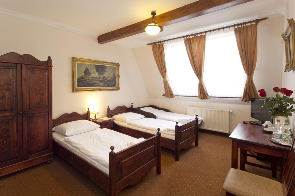 Двухместный (Двухместный номер с 2 отдельными кроватями) отеля Hotel Retman, Торунь