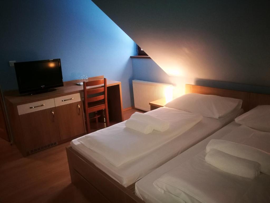 Двухместный (Двухместный номер с 2 отдельными кроватями и видом на горы) отеля Horský hotel Hájenka, Жилина