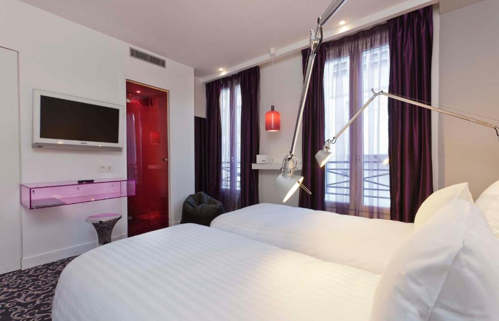Двухместный (Стандартный двухместный номер с 2 отдельными кроватями) отеля Color Design Hotel, Париж