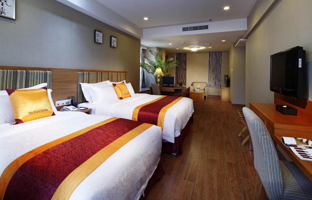 Двухместный (Двухместный номер бизнес-класса с 2 отдельными кроватями) отеля Guangzhou The Royal Garden Hotel, Гуанчжоу