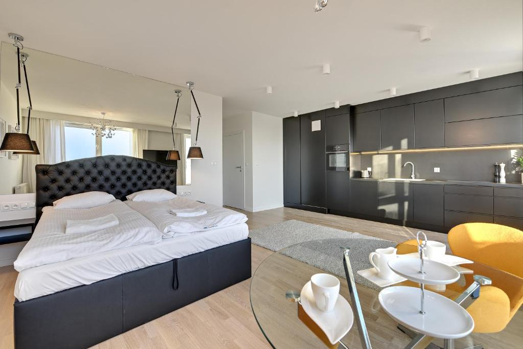 Апартаменты (Апартаменты-студио с балконом (парковка)), Angielska Grobla Apartinfo Apartments