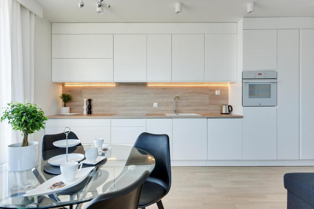 Апартаменты (Апартаменты с балконом (парковка)), Angielska Grobla Apartinfo Apartments