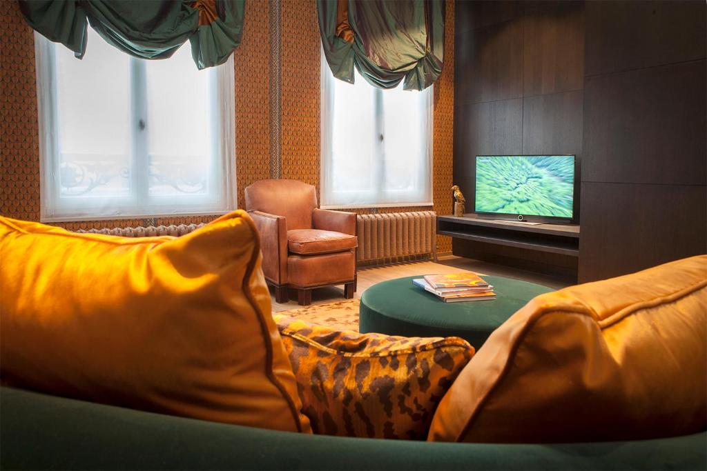 Сьюит (Люкс с кроватью размера «king-size») отеля Cabosse, Suites & Spa, Антверпен