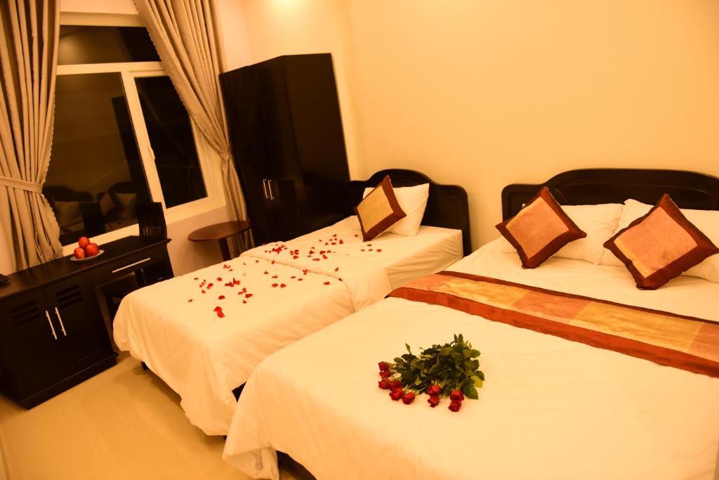 Двухместный (Большой двухместный номер с 1 кроватью) отеля Khách sạn Sea Hải Yến, Дананг