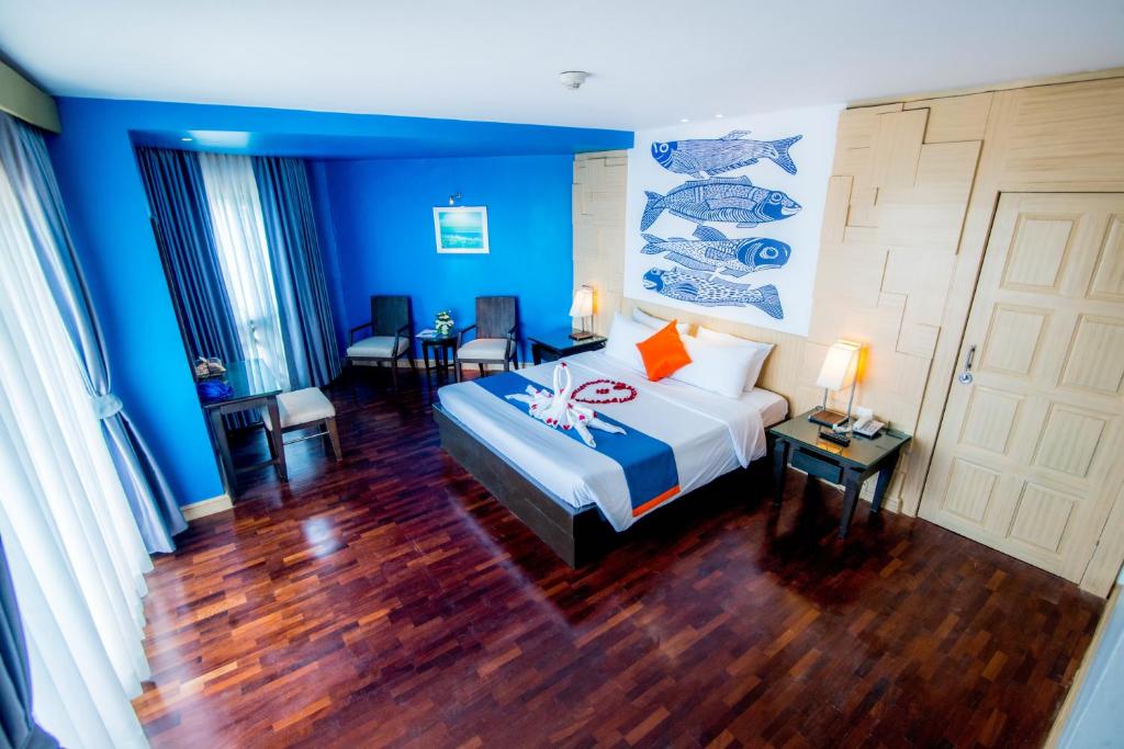 Двухместный (Двухместный номер «Делюкс» с видом на море) отеля Sea Breeze Jomtien Resort, Паттайя