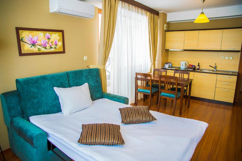 Сьюит (Представительский люкс (2 взрослых + 1 ребенок)), Regnum Bansko Apart Hotel & SPA