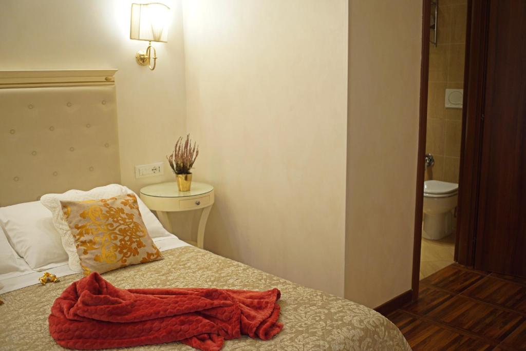 Двухместный (Улучшенный двухместный номер с 1 кроватью) гостевого дома Locanda Navona, Рим