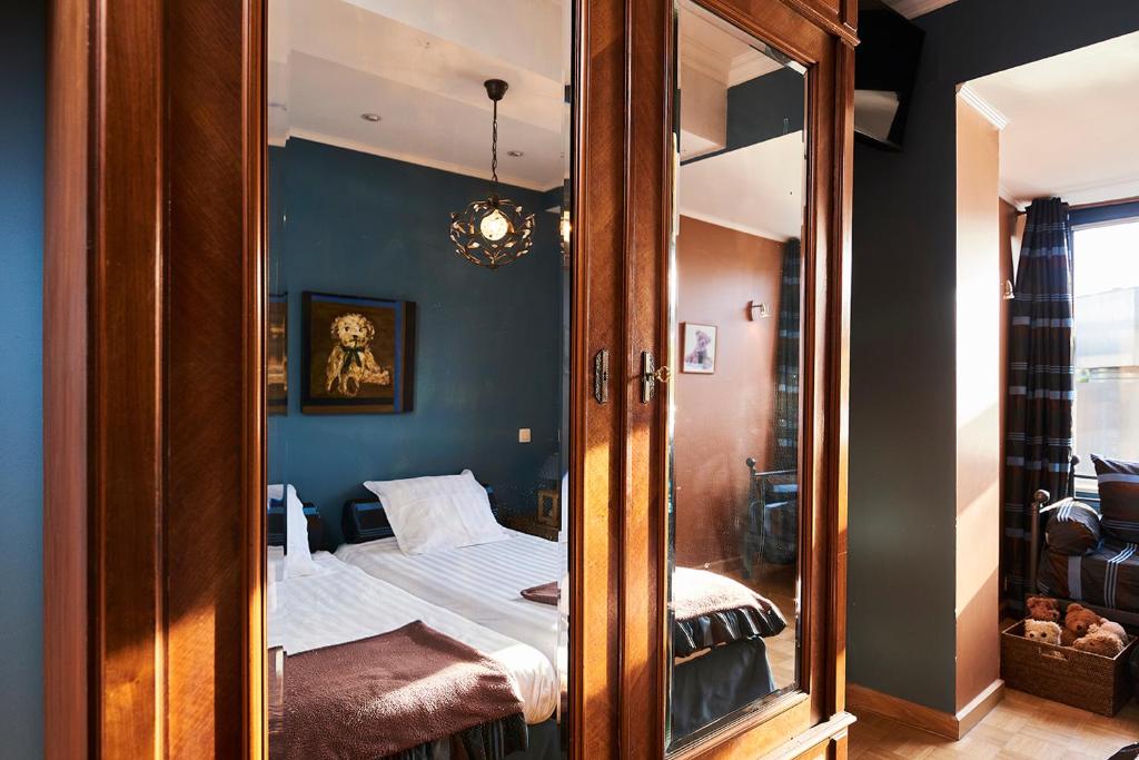 Двухместный (Двухместный номер с 1 кроватью, ванной и душем) отеля Full House Hotel, Кортрейк