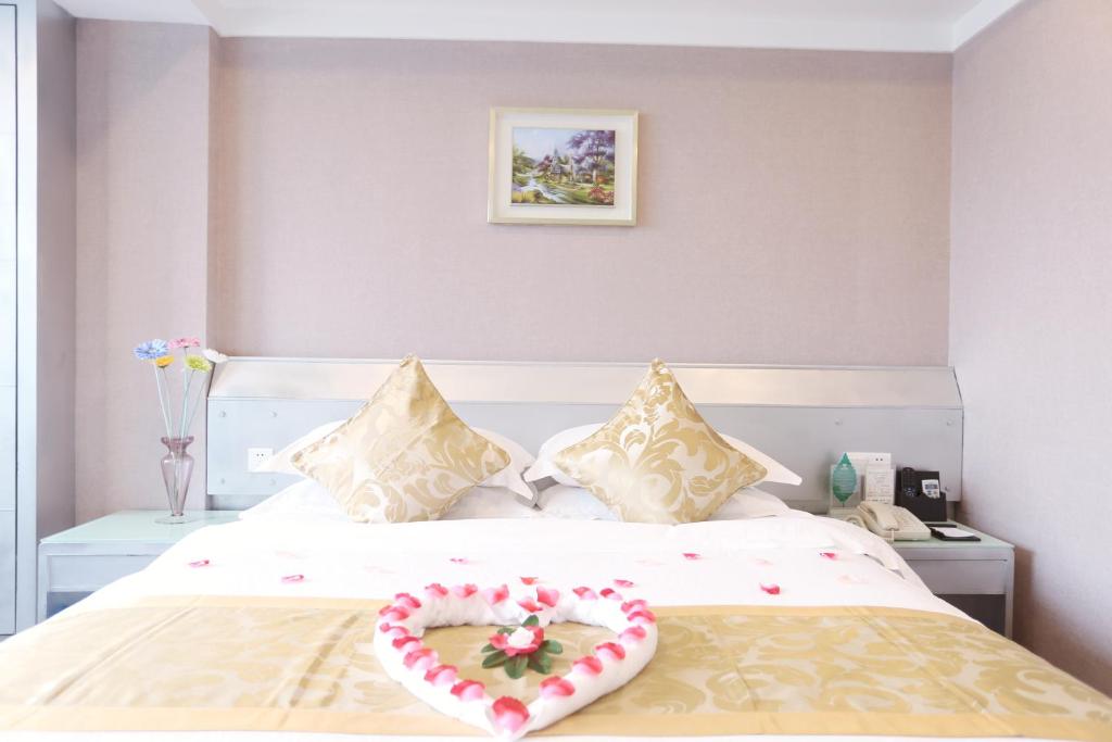 Двухместный (Двухместный номер Делюкс с 1 кроватью или 2 отдельными кроватями) отеля Yihe Hotel Ouzhuang, Гуанчжоу