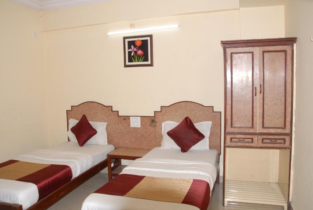 Двухместный (Двухместный номер Делюкс с 1 кроватью﻿ - Только для граждан Индии) отеля Hotel Bhavani Lodge, Хайдарабад