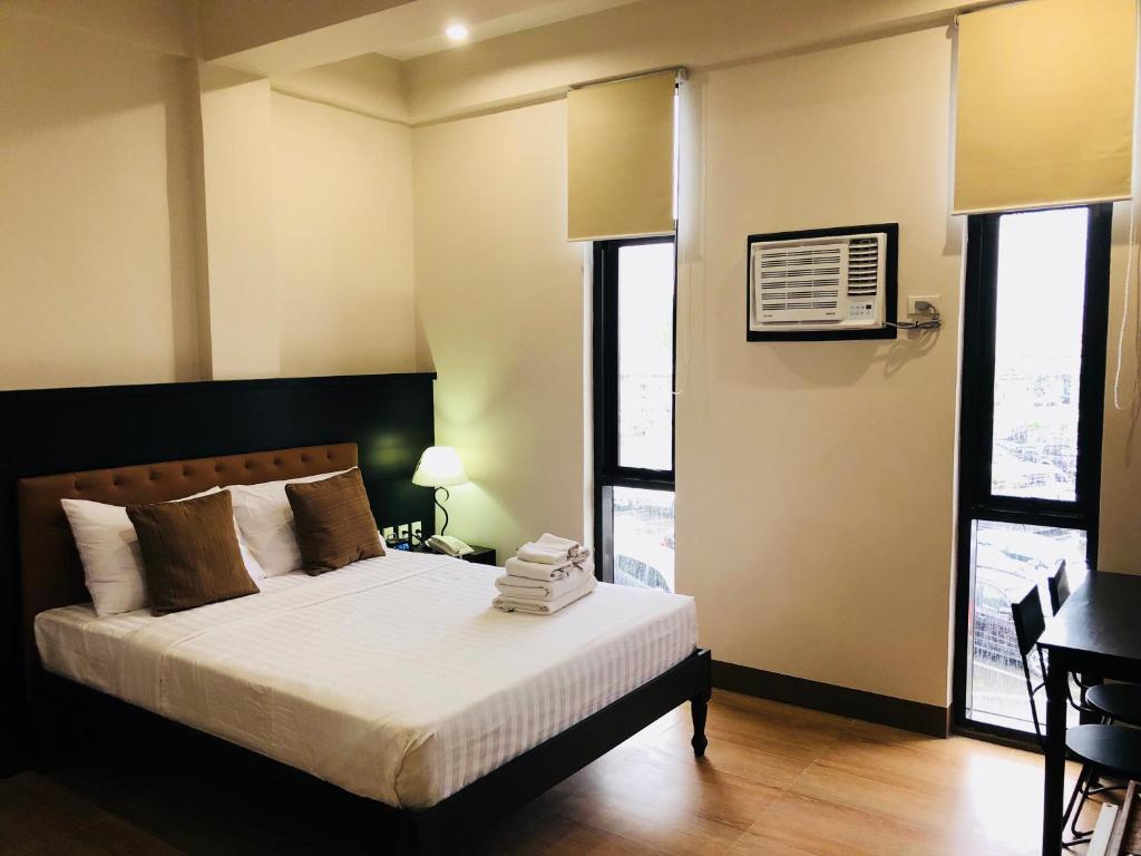 Двухместный (Большой двухместный номер с 1 кроватью) отеля Achievers Airport Hotel, Манила
