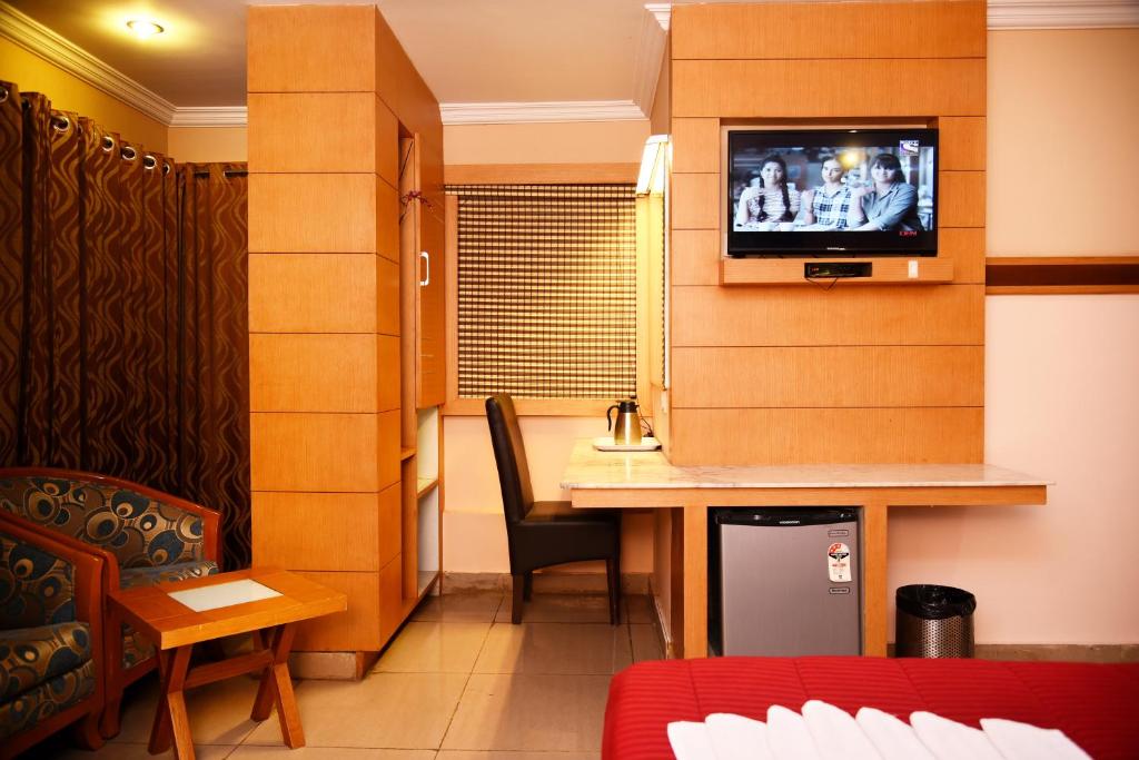 Двухместный (Большой двухместный номер с 1 кроватью или 2 отдельными кроватями) отеля Grand Choice, Бангалор