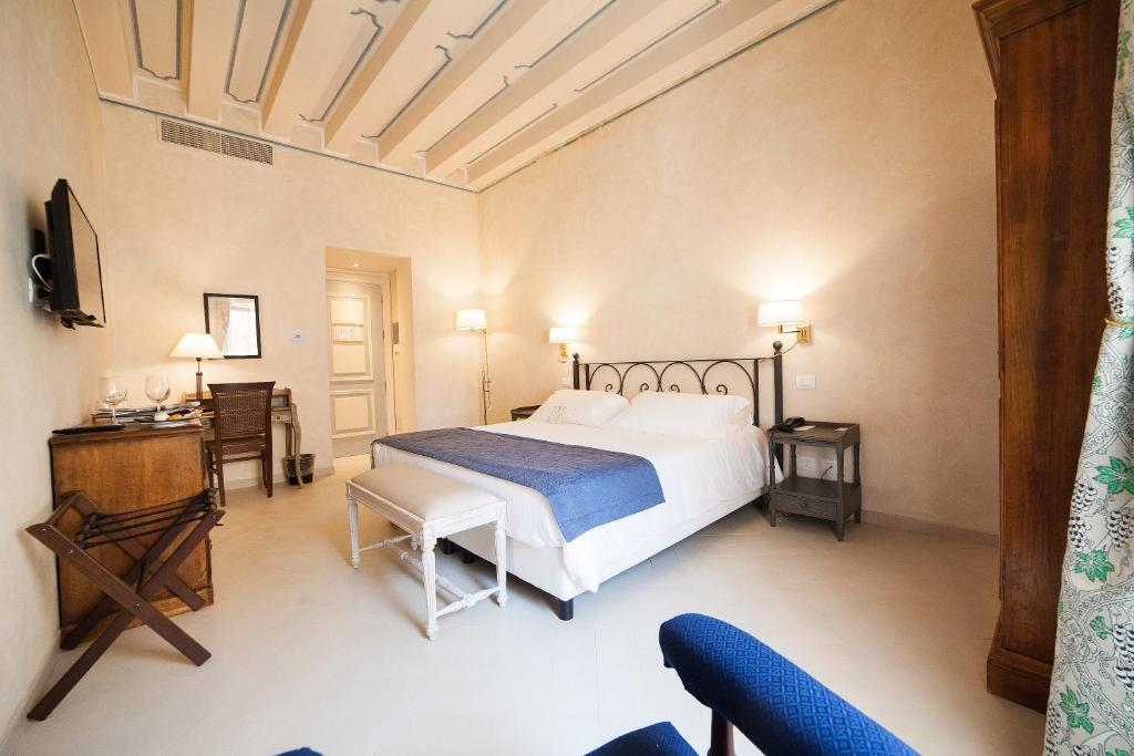 Семейный (Семейный люкс с балконом), Algilà Ortigia Charme Hotel