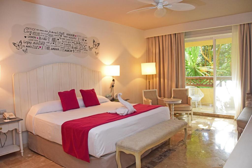 Двухместный (Привилегированный романтический люкс (для 2 взрослых)) курортного отеля Catalonia Riviera Maya Resort & Spa - Все включено, Пуэрто-Авентурас