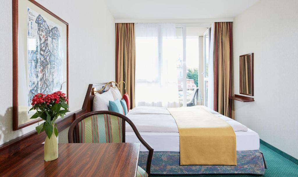 Апартаменты (Двухместные апартаменты эконом-класса с 1 кроватью) апарт-отеля Derag Livinghotel Kaiser Franz Joseph Vienna, Вена