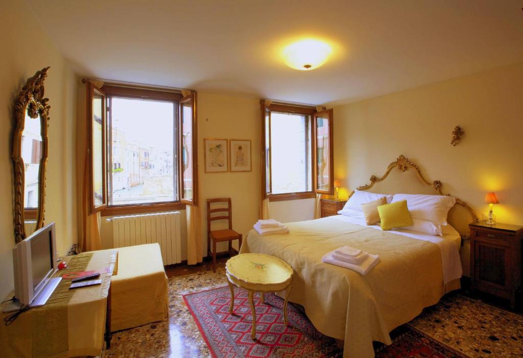 Двухместный (Большой двухместный номер с 1 кроватью) отеля 3749 Pontechiodo, Венеция