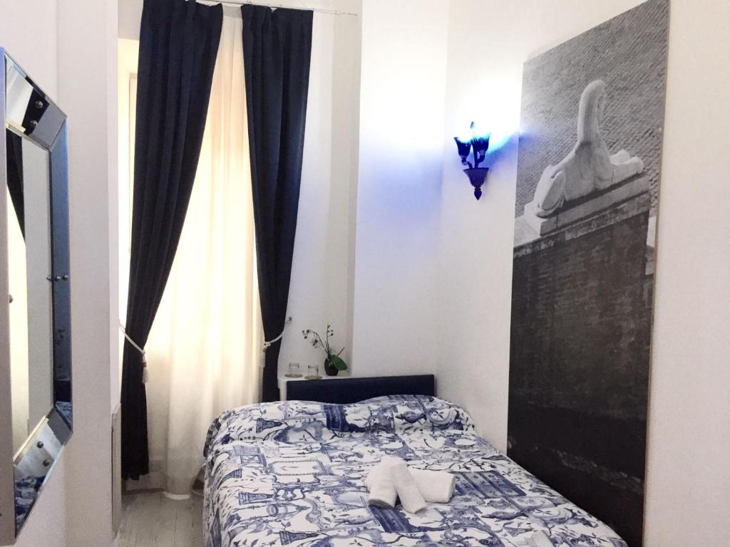 Одноместный (Роскошный одноместный номер - via Catone 21) гостевого дома Deluxe Rooms, Рим