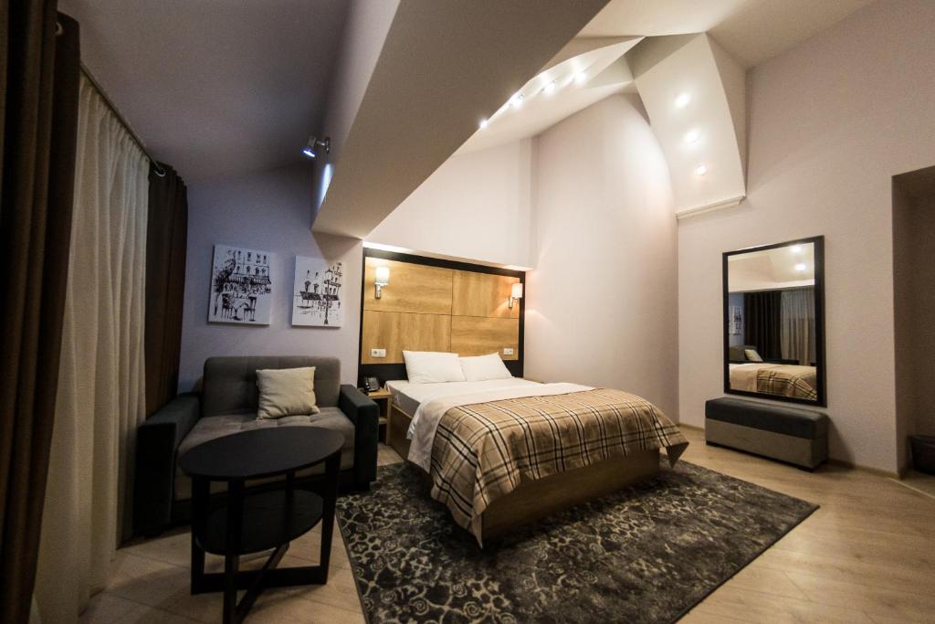 Двухместный (Улучшенный двухместный номер с 1 кроватью) отеля Mon Ami Villa, Кишинев