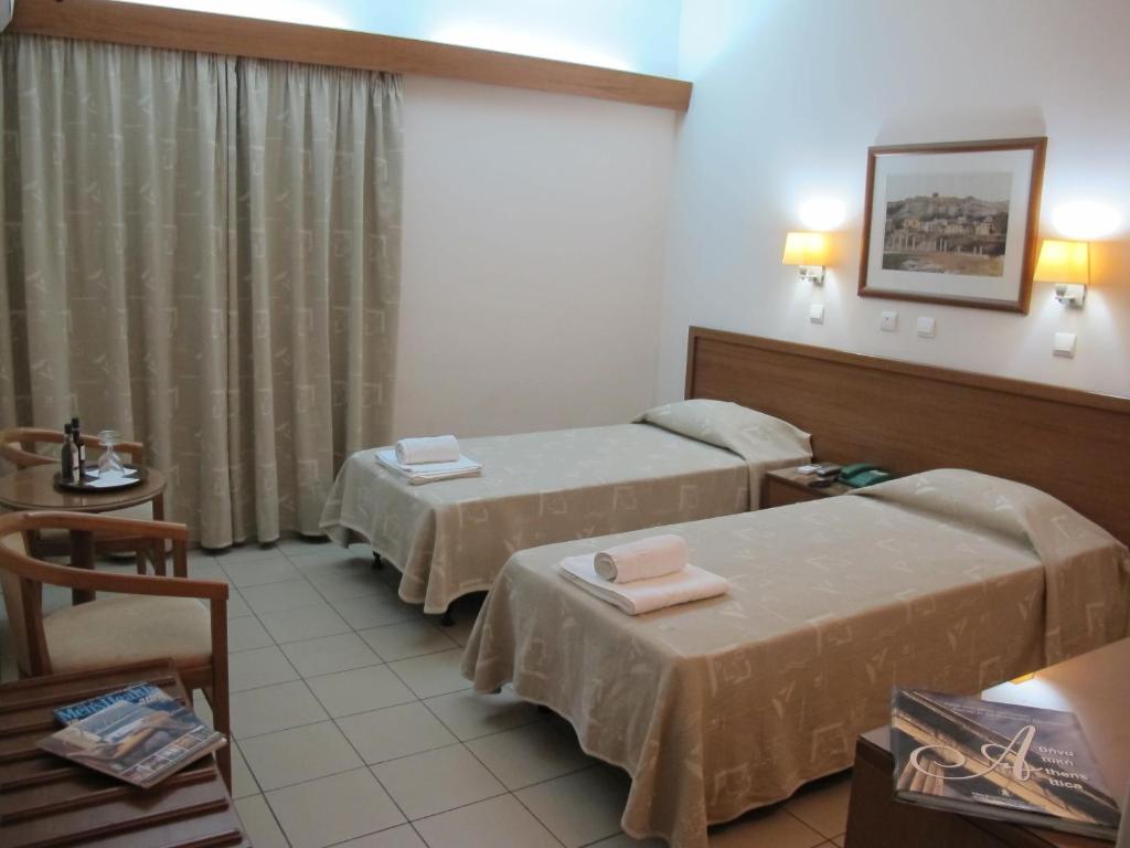Трехместный (Трехместный номер) отеля Hotel Solomou, Афины