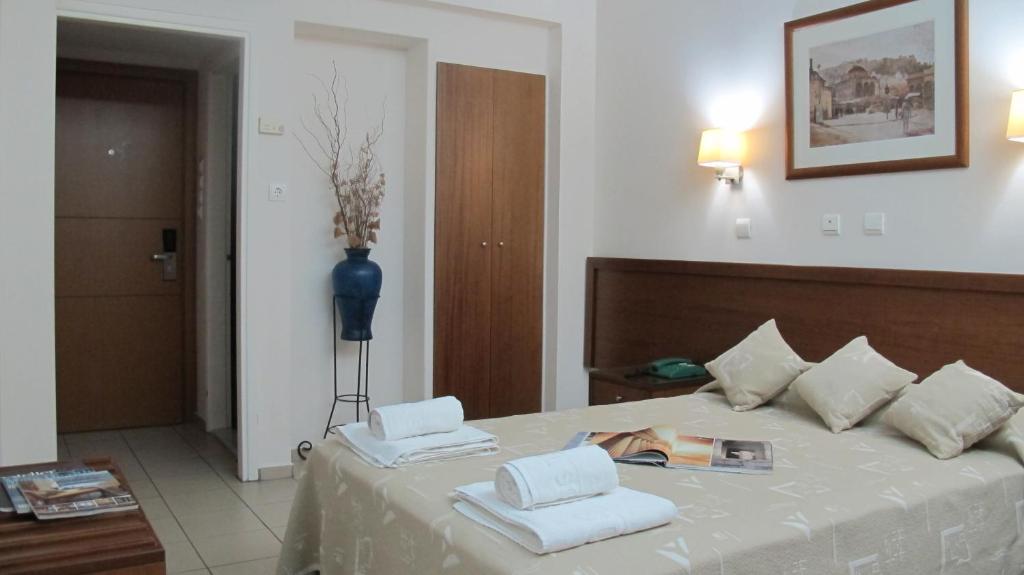 Двухместный (Двухместный номер с 1 кроватью или 2 отдельными кроватями) отеля Hotel Solomou, Афины