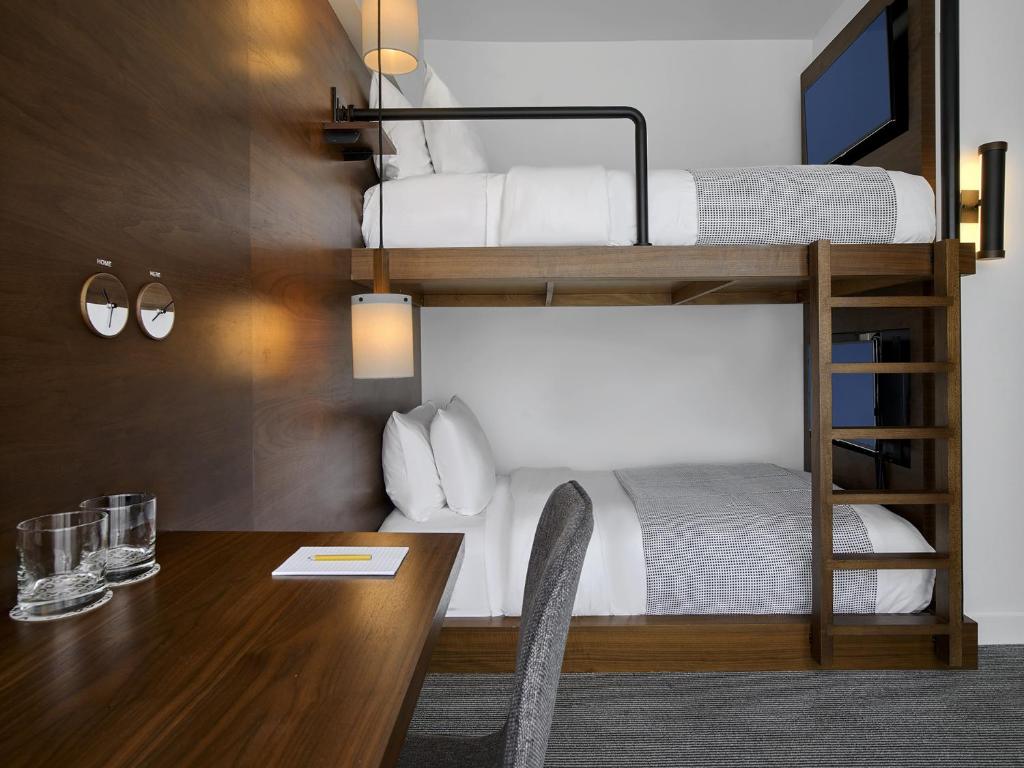 Двухместный (Номер с двухъярусной кроватью - Подходит для гостей с ограниченными физическими возможностями) отеля Arlo NoMad, Нью-Йорк