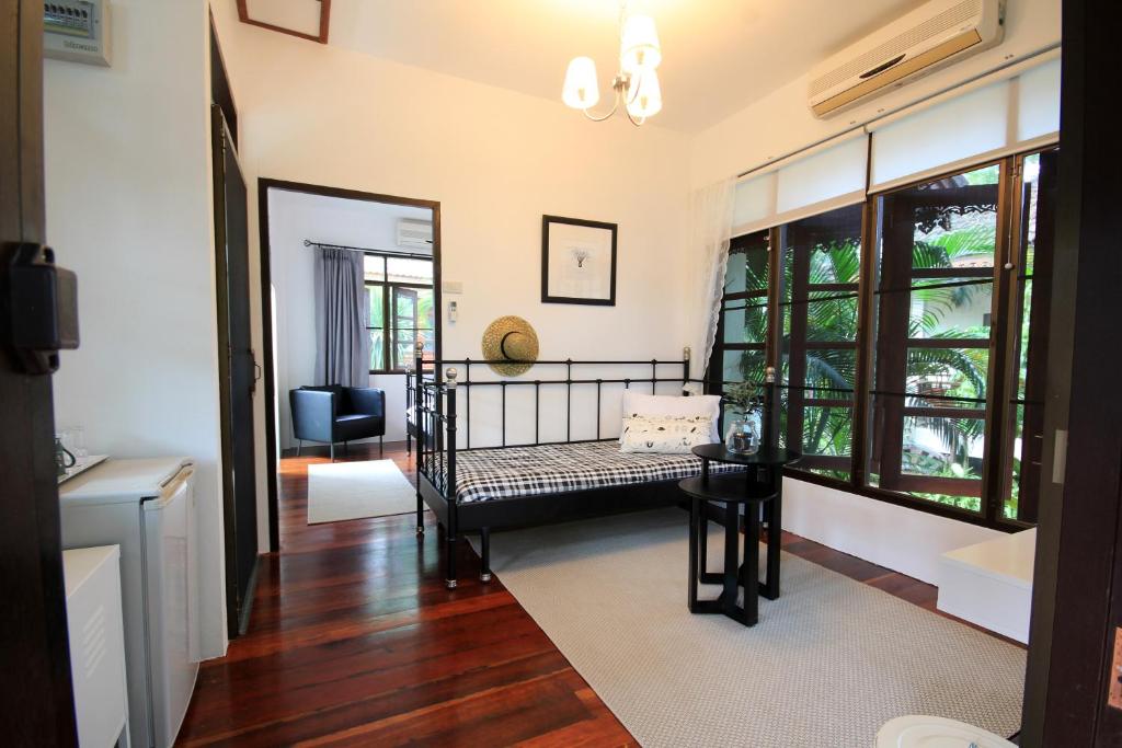 Двухместный (Улучшенный номер с кроватью размера «king-size») гостевого дома Seascape Resort Baan Krood, Прачуапкхирикхан