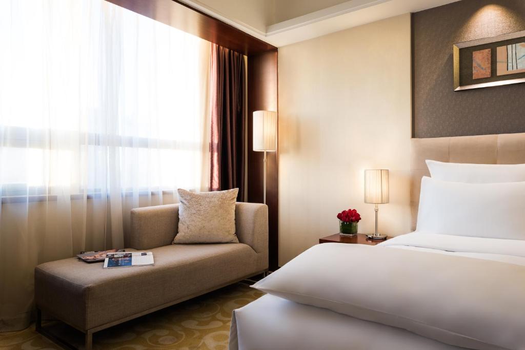 Двухместный (Номер Делюкс с кроватью размера «king-size») отеля Pullman Beijing South, Дасин