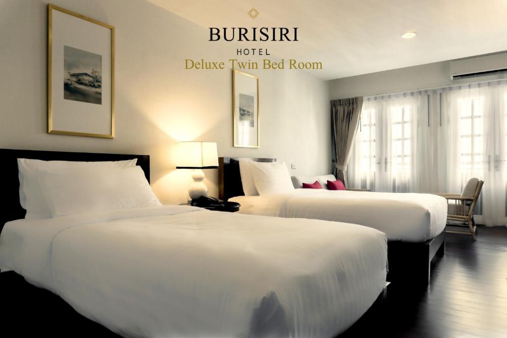 Студио (Двухместный номер-студио Делюкс с 2 отдельными кроватями) отеля Buri Siri, Чиангмай