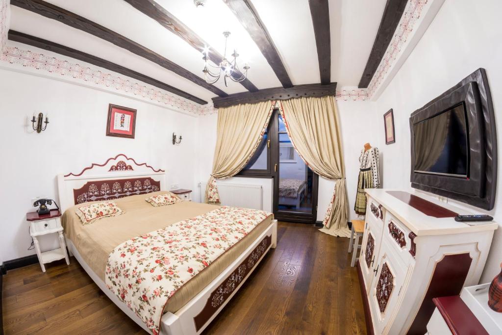Двухместный (Двухместный номер с 1 кроватью и собственной ванной комнатой) гостевого дома Conacu´ Boierului, Тыргу-Жиу