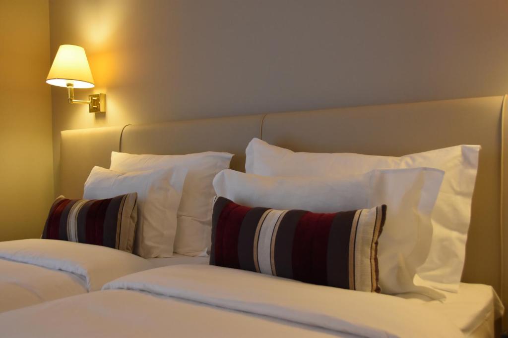 Двухместный (Стандартный двухместный номер с 1 кроватью) отеля Hotel Suave Mar, Эшпозенди