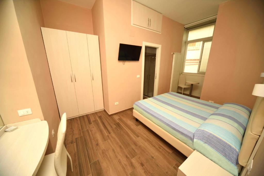 Двухместный (Бюджетный двухместный номер с 1 кроватью или 2 отдельными кроватями) гостевого дома Gioberti House, Сан-Ремо
