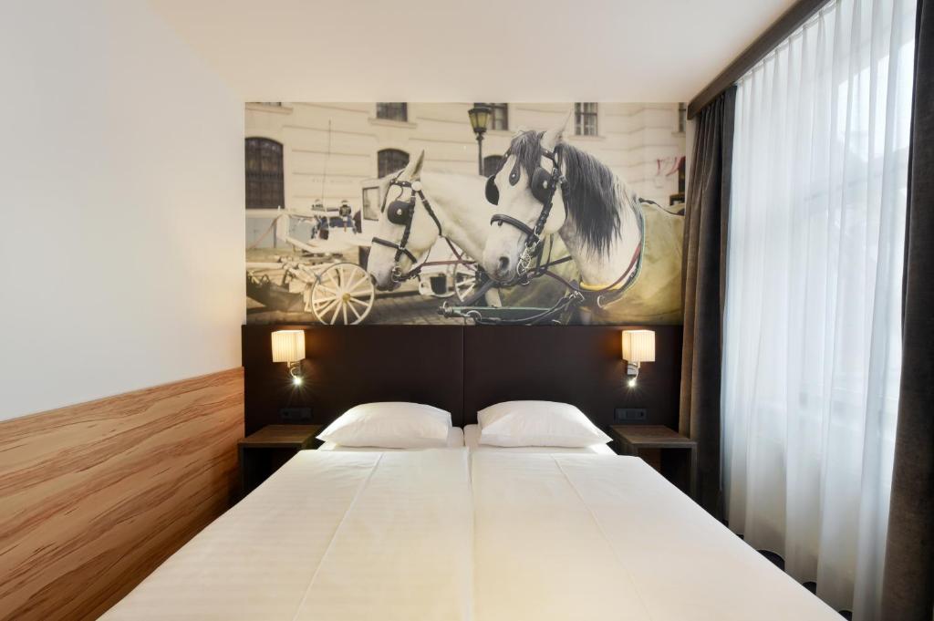 Двухместный (Улучшенный двухместный номер с 1 кроватью) отеля Hotel Lucia, Вена
