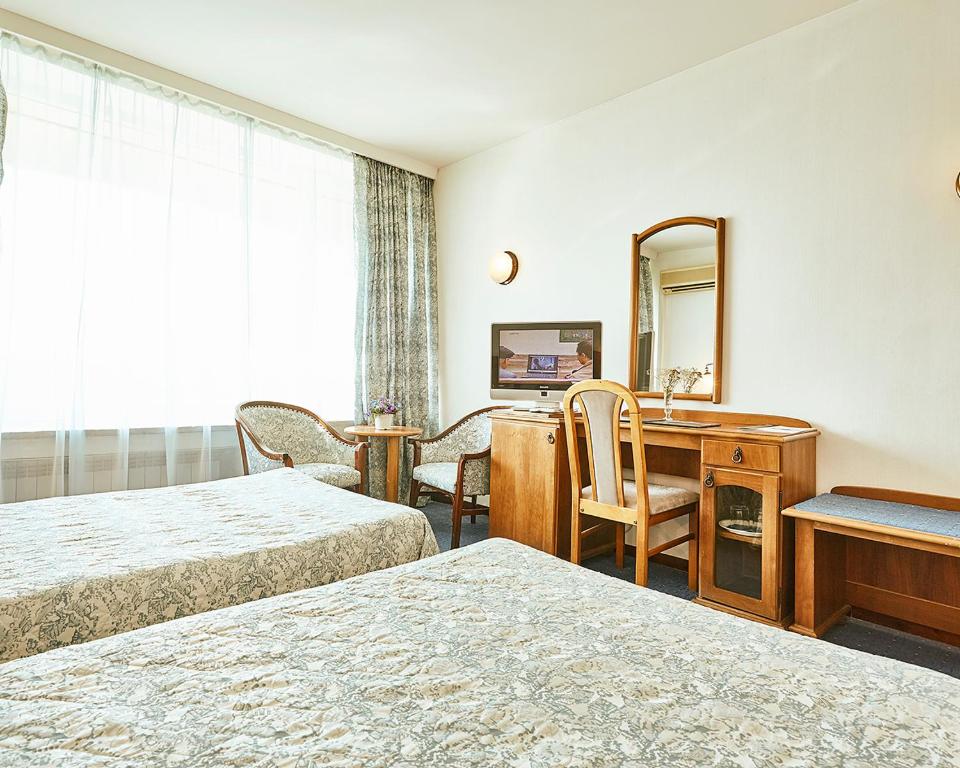Двухместный (Двухместный номер эконом-класса с 2 отдельными кроватями) отеля Continental Drobeta Turnu Severin, Оршова