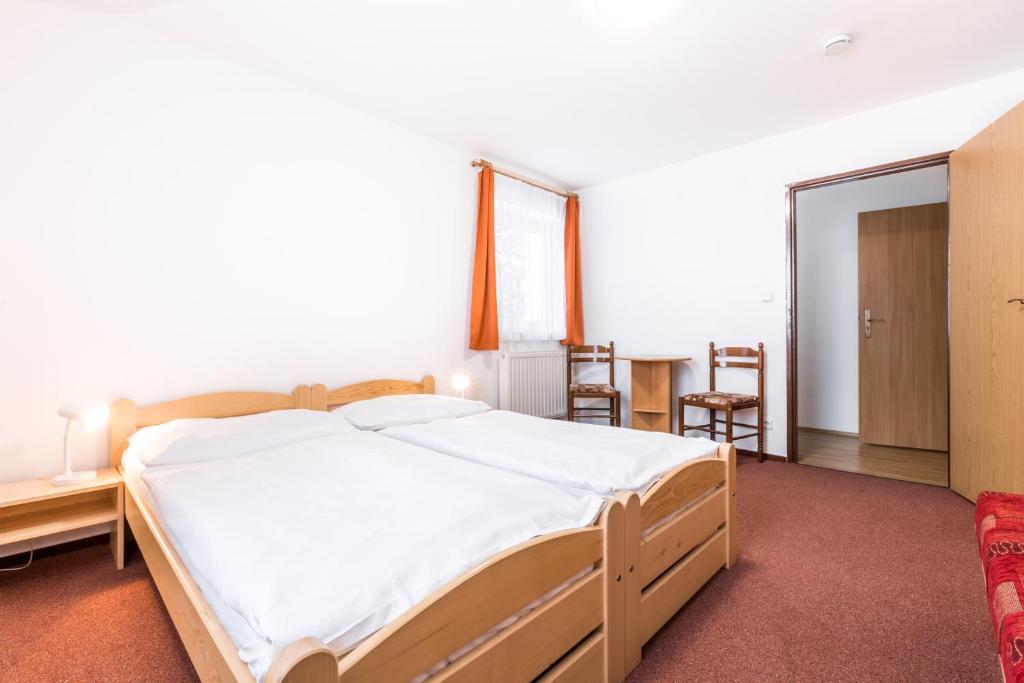 Двухместный (Двухместный номер с 1 кроватью или 2 отдельными кроватями, вид на горы) отеля Gradl, Железна-Руда