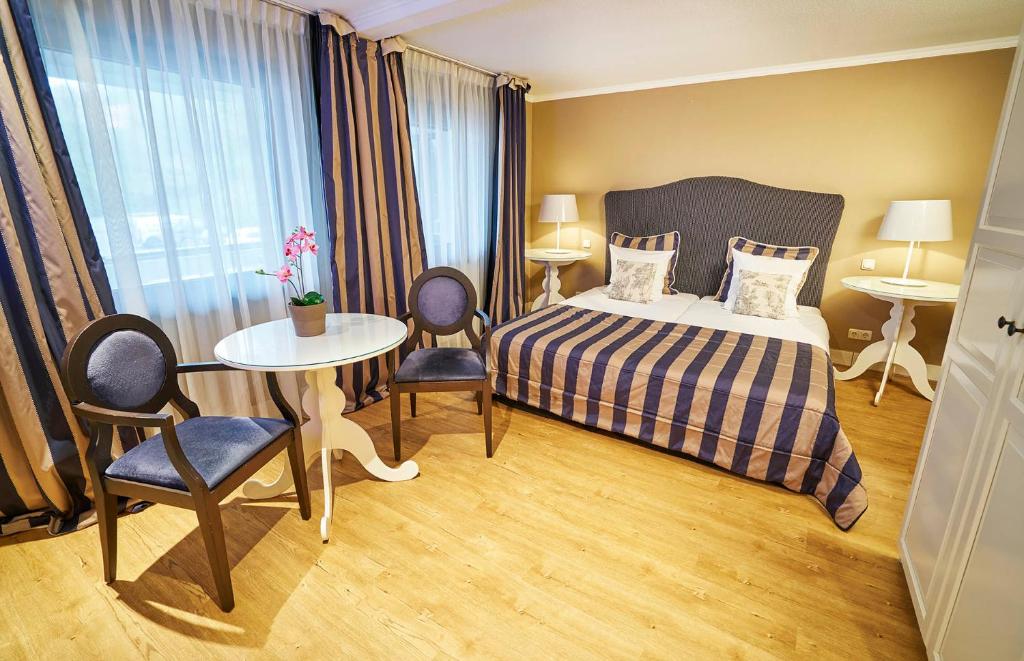 Двухместный (Стандартный двухместный номер с 1 кроватью или 2 отдельными кроватями) отеля Hotel-Restaurant Gulpenerland, Маастрихт