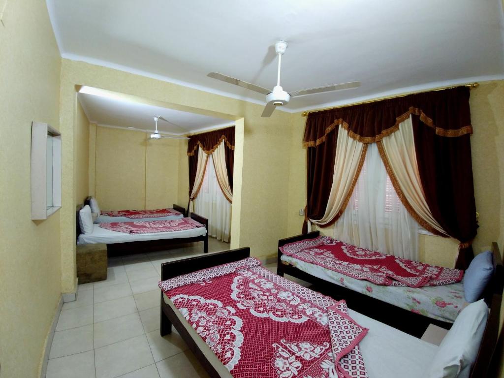 Четырехместный (Четырехместный номер с общей ванной комнатой) хостела Sun Hostel Cairo, Каир