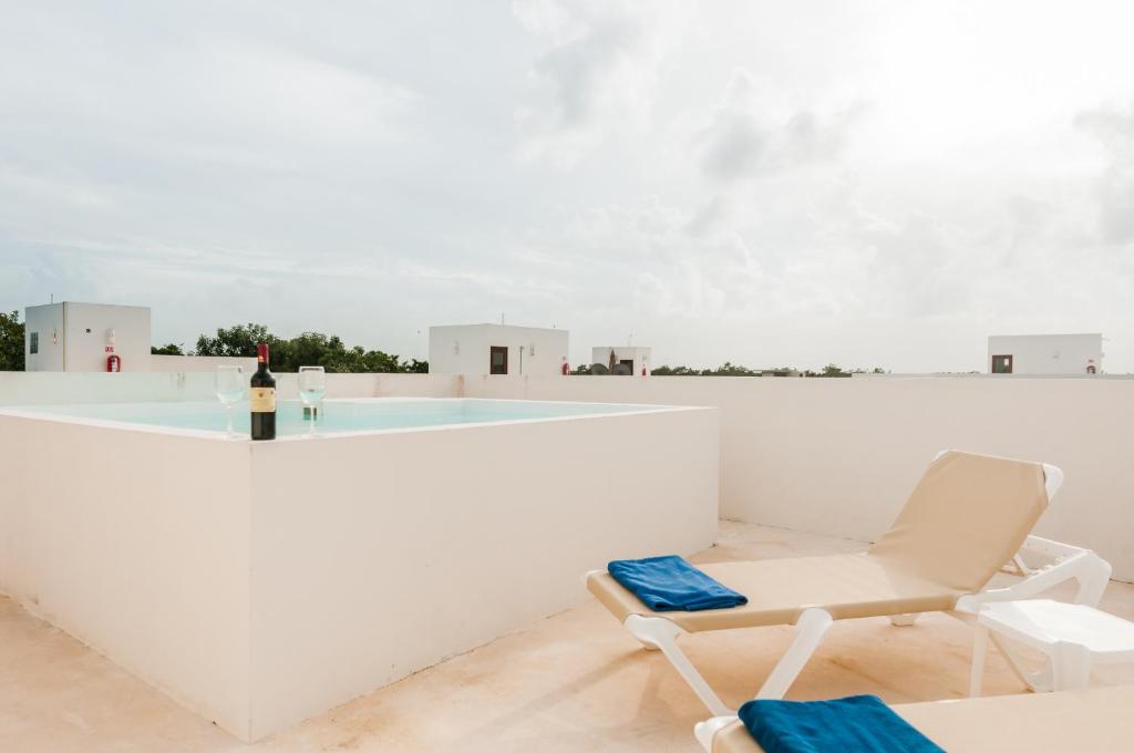 Апартаменты (Penthouse Apartment with Private Pool and Jacuzzi), Sexy Villas Tulum Clothing Optional