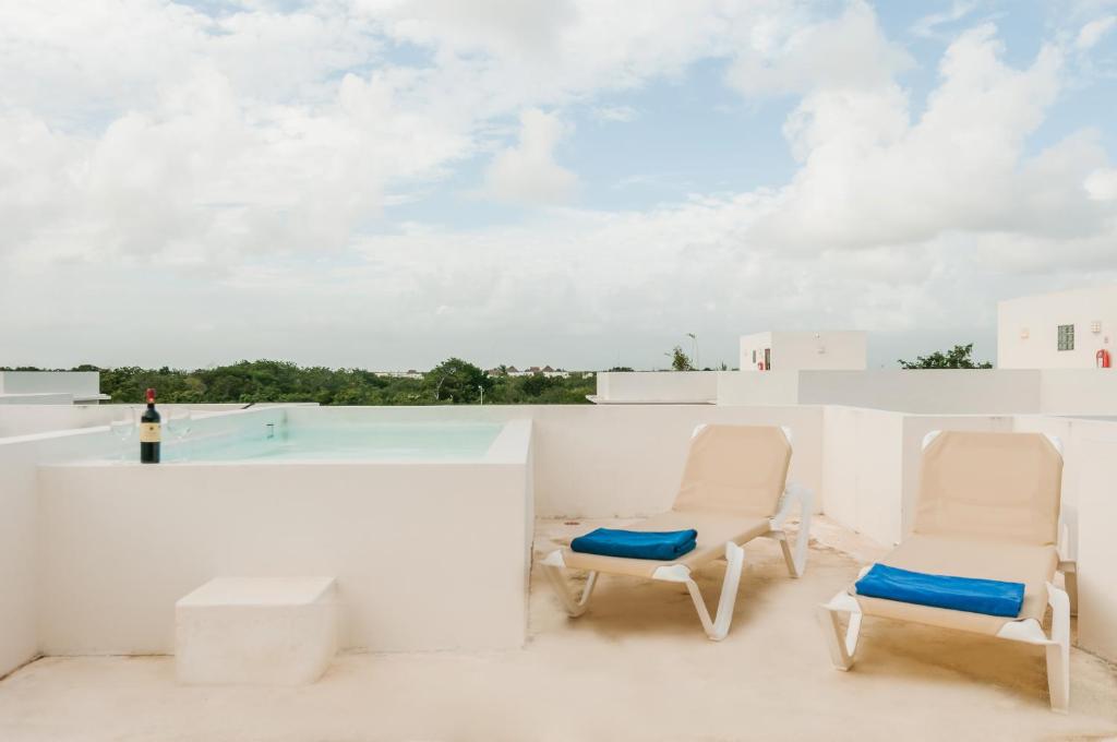 Апартаменты (Penthouse Apartment with Private Pool and Jacuzzi), Sexy Villas Tulum Clothing Optional