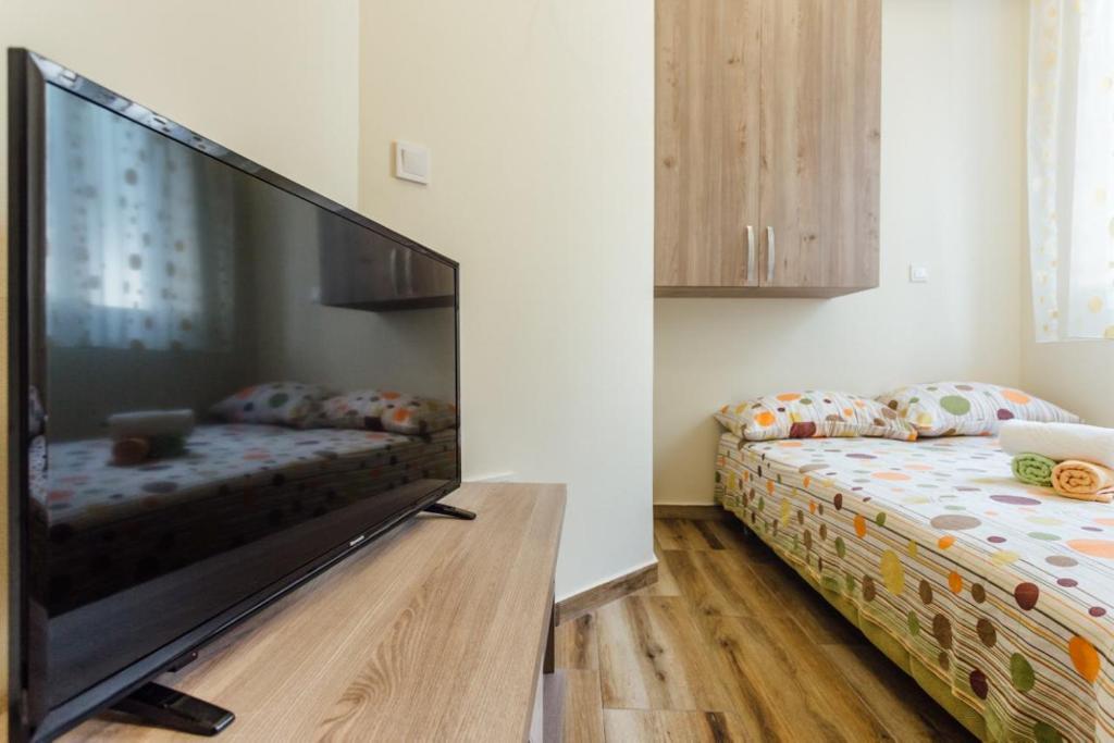 Двухместный (Небольшой двухместный номер с 1 кроватью) гостевого дома Apartments Anastasija, Херцег-Нови