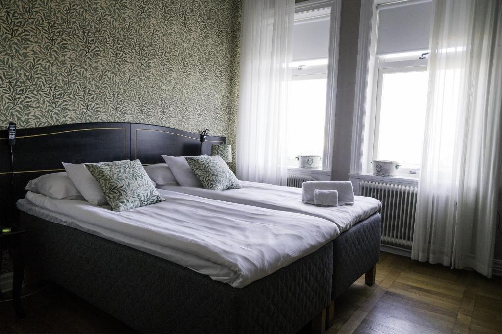 Двухместный (Большой двухместный номер с 1 кроватью или 2 отдельными кроватями) отеля Grand Hotel Jönköping, Йенчепинг