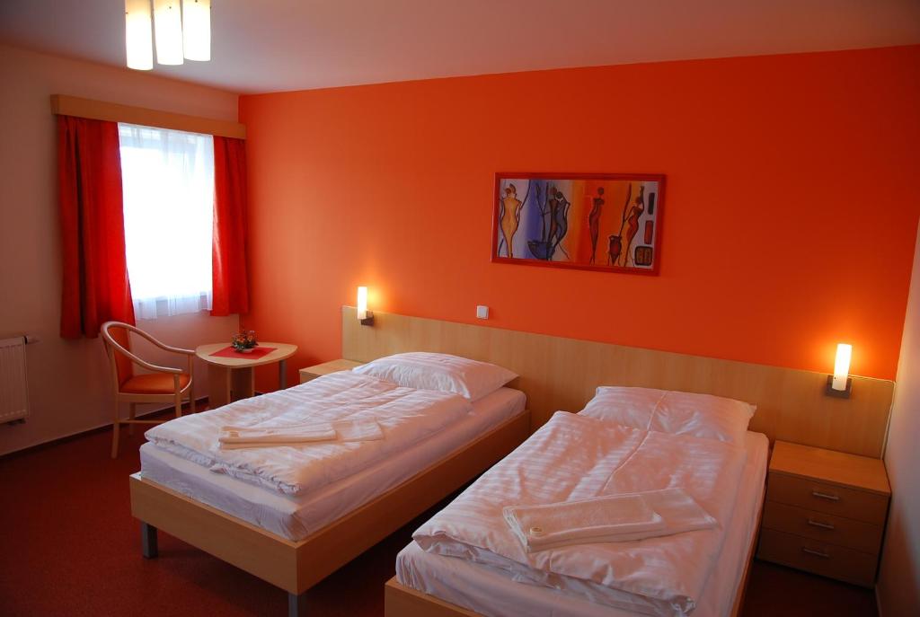 Двухместный (Двухместный номер эконом-класса с 1 кроватью или 2 отдельными кроватями) отеля Senimo, Оломоуц