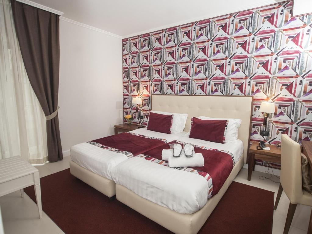 Двухместный (Классический двухместный номер с 2 отдельными кроватями) отеля Hotel San Pietro, Неаполь