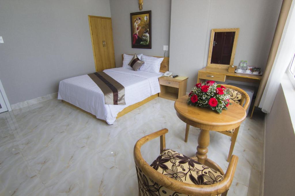 Двухместный (Двухместный номер Делюкс с 1 кроватью и видом на море) отеля Ngoc Hanh Beach Hotel, Вунгтау