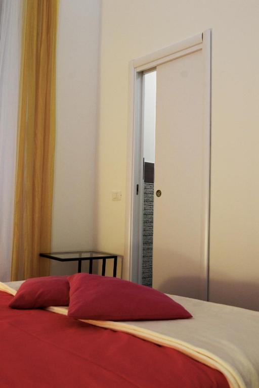 Двухместный (Двухместный номер с 1 кроватью или 2 отдельными кроватями и ванной комнатой) отеля Ariadimare, Генуя