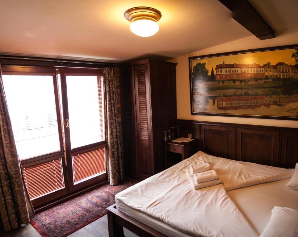 Двухместный (Улучшенный двухместный номер с 1 кроватью и видом на реку) отеля Boat Hotel Matylda, Прага