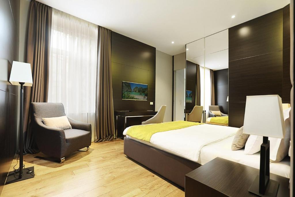 Двухместный (Специальное предложение - Стандартный двухместный номер с 1 кроватью и пакетом услуг «Ночная жизнь») гостевого дома Maccani Luxury Suites, Белград