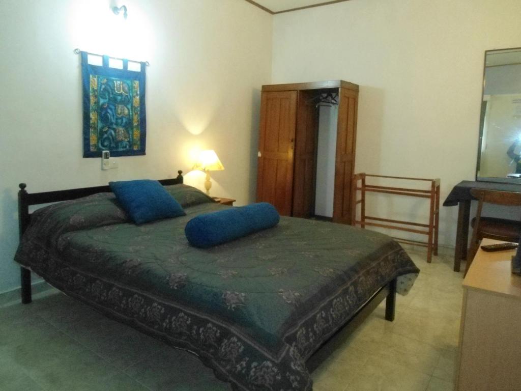 Двухместный (Стандартный двухместный номер с 1 кроватью или 2 отдельными кроватями) отеля Yoho Ranveli Beach Resort., Дехивала-Маунт-Лавиния